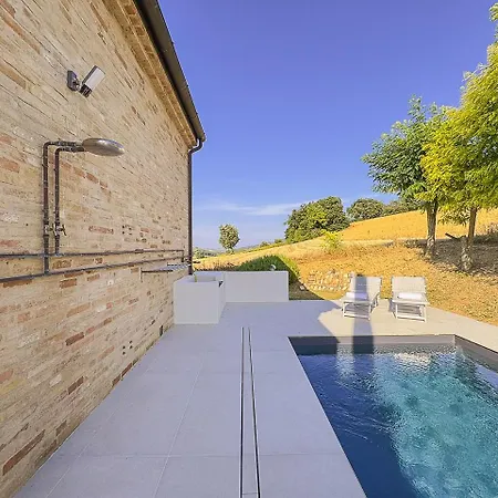 Santomaro Country Loft - Private Pool In The Hills By Host Hero Morrovalle